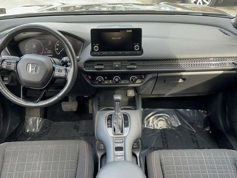 Used 2023 Honda HR-V Sport image 12
