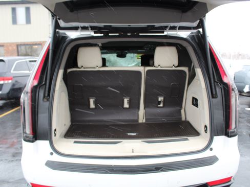 Used 2021 Cadillac Escalade Sport Platinum w/ Heavy-Duty Trailer Package image 14