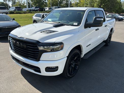 Used 2025 RAM 1500 Laramie w/ Night Edition AWD/4WD image 5