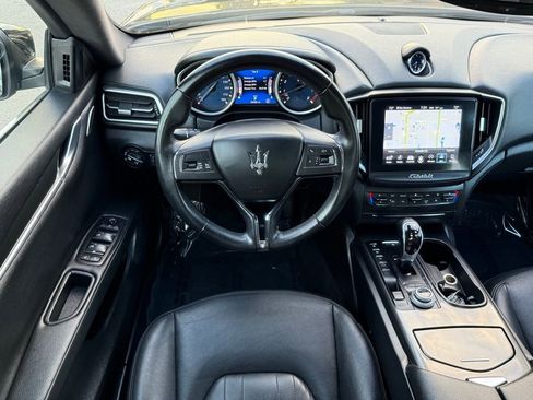 Used 2018 Maserati Ghibli image 28