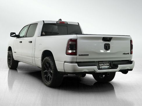Used 2024 RAM 1500 Laramie AWD/4WD image 3