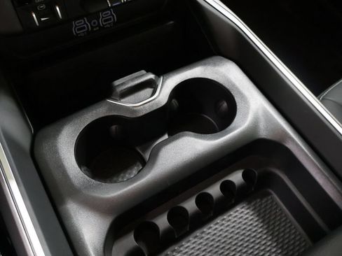 New 2026 RAM 1500 4x4 Crew Cab image 21