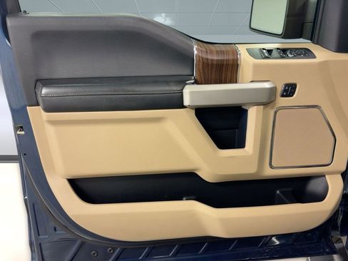 Used 2016 Ford F150 Lariat w/ Equipment Group 502A Luxury image 11