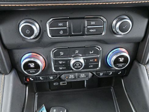 Used 2023 GMC Yukon AT4 w/ AT4 Premium Plus Package image 26