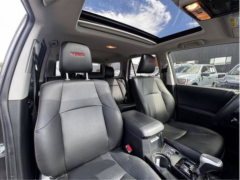 Used 2023 Toyota 4Runner TRD Off-Road Premium w/ Moonroof Package AWD/4WD image 4