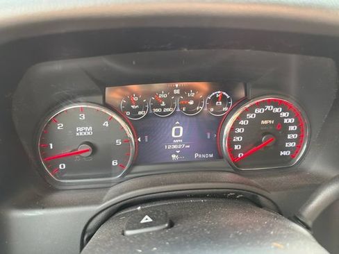 Used 2016 GMC Yukon Denali w/ Open Road Package AWD/4WD image 10