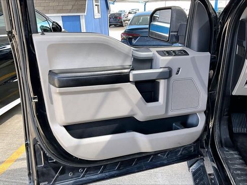 Used 2018 Ford F150 XLT w/ Equipment Group 302A Luxury image 22