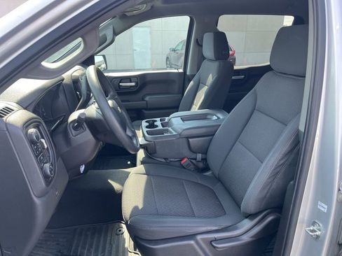 Used 2020 Chevrolet Silverado 1500 Custom w/ Custom Value Package image 10