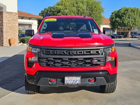 Used 2023 Chevrolet Silverado 1500 Custom Trail Boss w/ LPO, Dark Essentials Package image 8