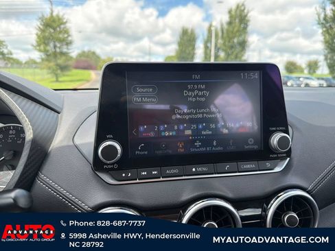 Used 2025 Nissan Sentra SV FWD image 14