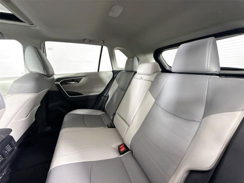Certified 2025 Toyota RAV4 XLE Premium image 31