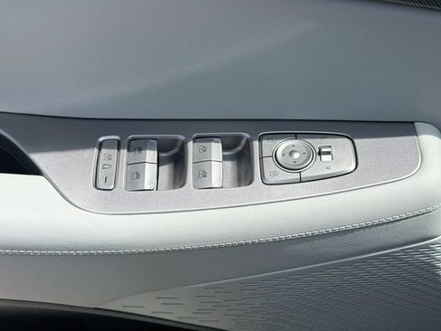 Used 2023 Hyundai Palisade SEL FWD image 17