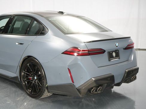 Used 2026 BMW M5 w/ Carbon Package image 28