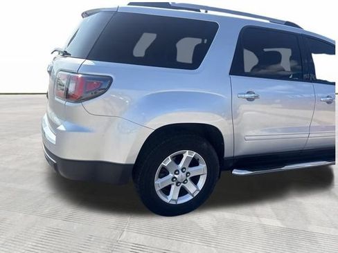 Used 2014 GMC Acadia SLE FWD image 3