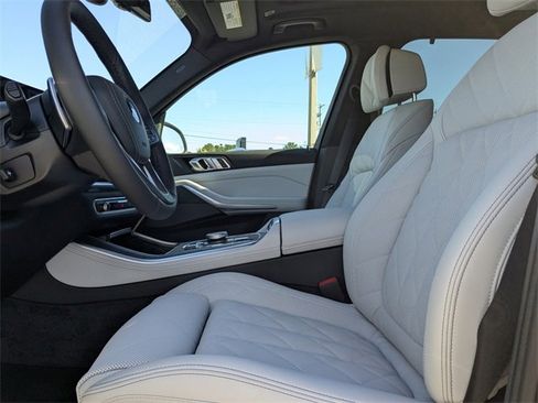 New 2026 BMW X5 xDrive40i w/ Climate Comfort Package image 22