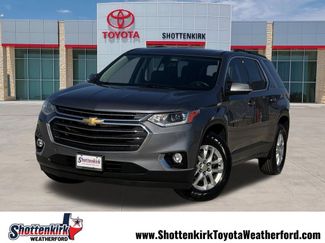 Used 2020 Chevrolet Traverse LT FWD video 1