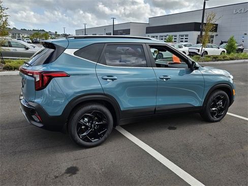 New 2026 Kia Seltos EX w/ EX Sunroof Package image 10