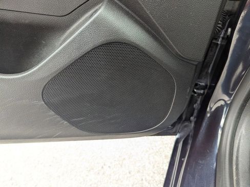 Used 2016 Chevrolet Cruze LT image 16