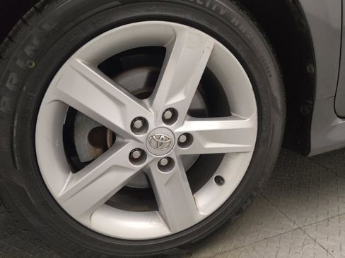 Used 2013 Toyota Camry SE FWD image 31