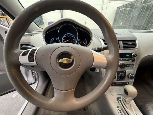 Used 2011 Chevrolet Malibu LS image 12