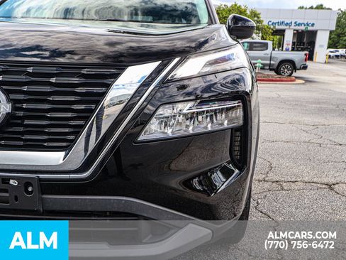 Used 2023 Nissan Rogue SV image 18