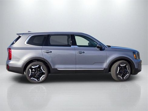 New 2025 Kia Telluride S image 3