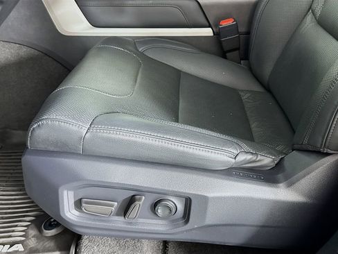 Used 2023 Toyota Sequoia Limited image 22