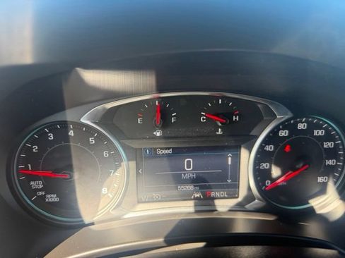 Used 2020 Chevrolet Equinox LT w/ Driver Convenience Package AWD/4WD image 17