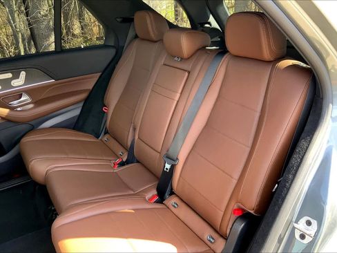 New 2026 Mercedes-Benz GLE 450 4MATIC image 13