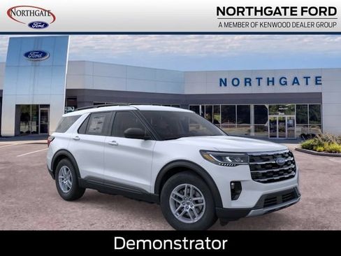 New 2026 Ford Explorer Active w/ Active Comfort Package RWD image 1