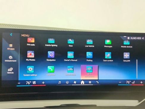 Used 2026 BMW 550e xDrive image 51