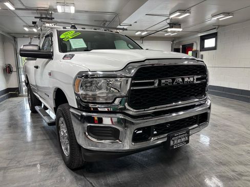 Used 2022 RAM 2500 Tradesman AWD/4WD image 2