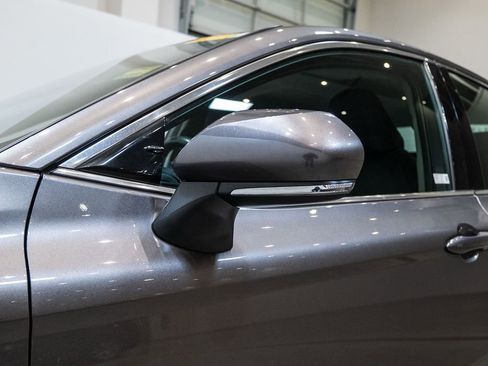 Used 2024 Toyota Camry XSE image 9