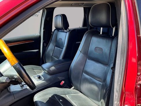 Used 2013 Jeep Grand Cherokee Overland AWD/4WD image 26