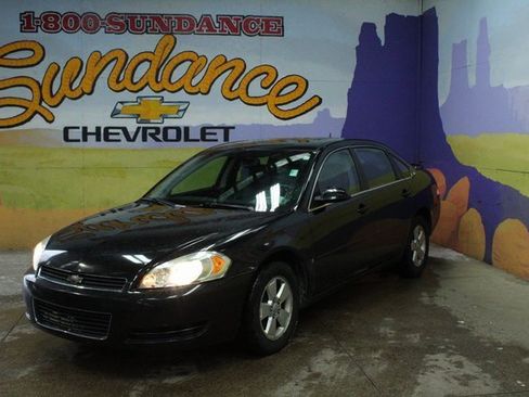 Used 2008 Chevrolet Impala LT w/ Luxury Edition Package image 2