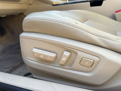 Used 2015 Lexus ES 350 w/ Premium Package FWD image 8