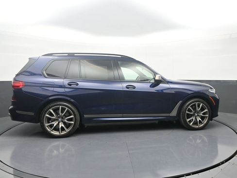 Used 2021 BMW X7 M50i image 8