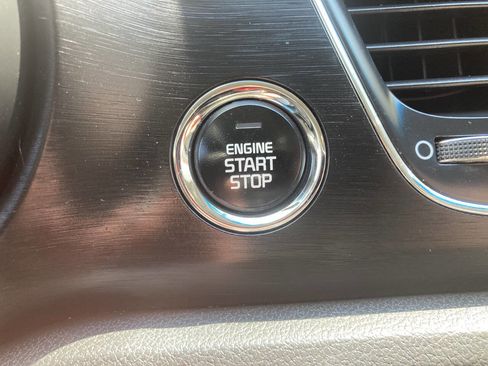 Used 2019 Kia Sedona EX image 35