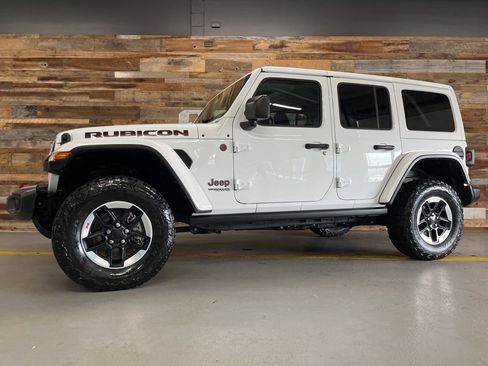 Used 2022 Jeep Wrangler Unlimited Rubicon w/ Cold Weather Group image 19
