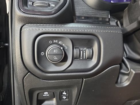 Used 2023 RAM 1500 Limited AWD/4WD image 24