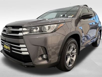 Used 2019 Toyota Highlander AWD V6