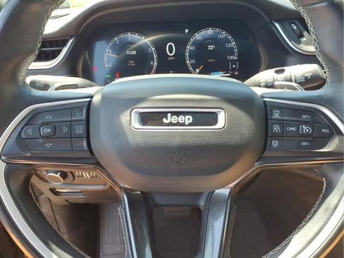 Used 2021 Jeep Grand Cherokee L Laredo AWD/4WD image 14