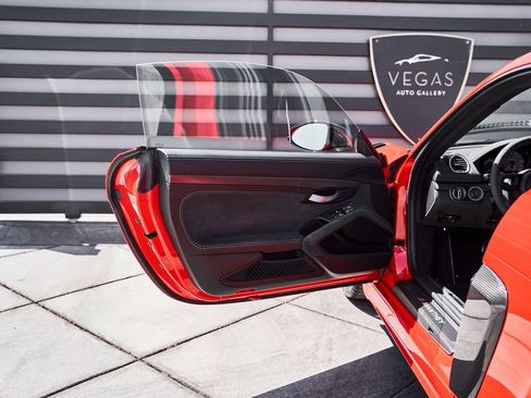 Used 2023 Porsche 718 Cayman GT4 RS RWD image 36