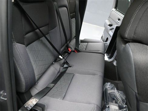 New 2026 Nissan Frontier SV image 28