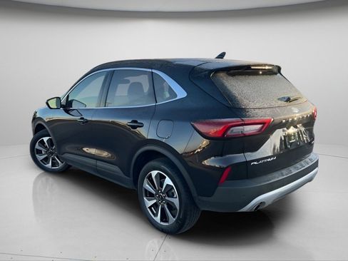 Used 2024 Ford Escape Platinum image 11