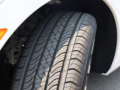 New 2025 Buick Envista Avenir image 17