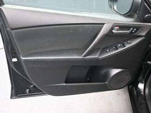 Used 2010 MAZDA MAZDA3 i Touring FWD image 10