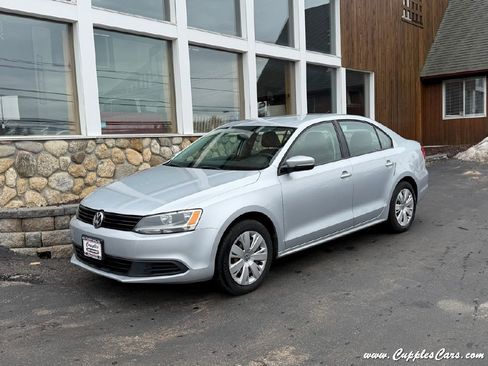 Used 2014 Volkswagen Jetta SE image 1