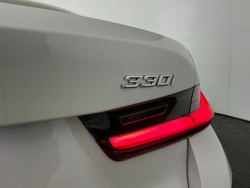 Certified 2025 BMW 330i Sedan w/ Premium Package RWD image 31