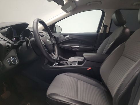 Used 2018 Ford Escape SE w/ SE Sport Appearance Package AWD/4WD image 17